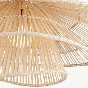 Abat-jour en bambou naturel diffusant une lumière chaleureuse