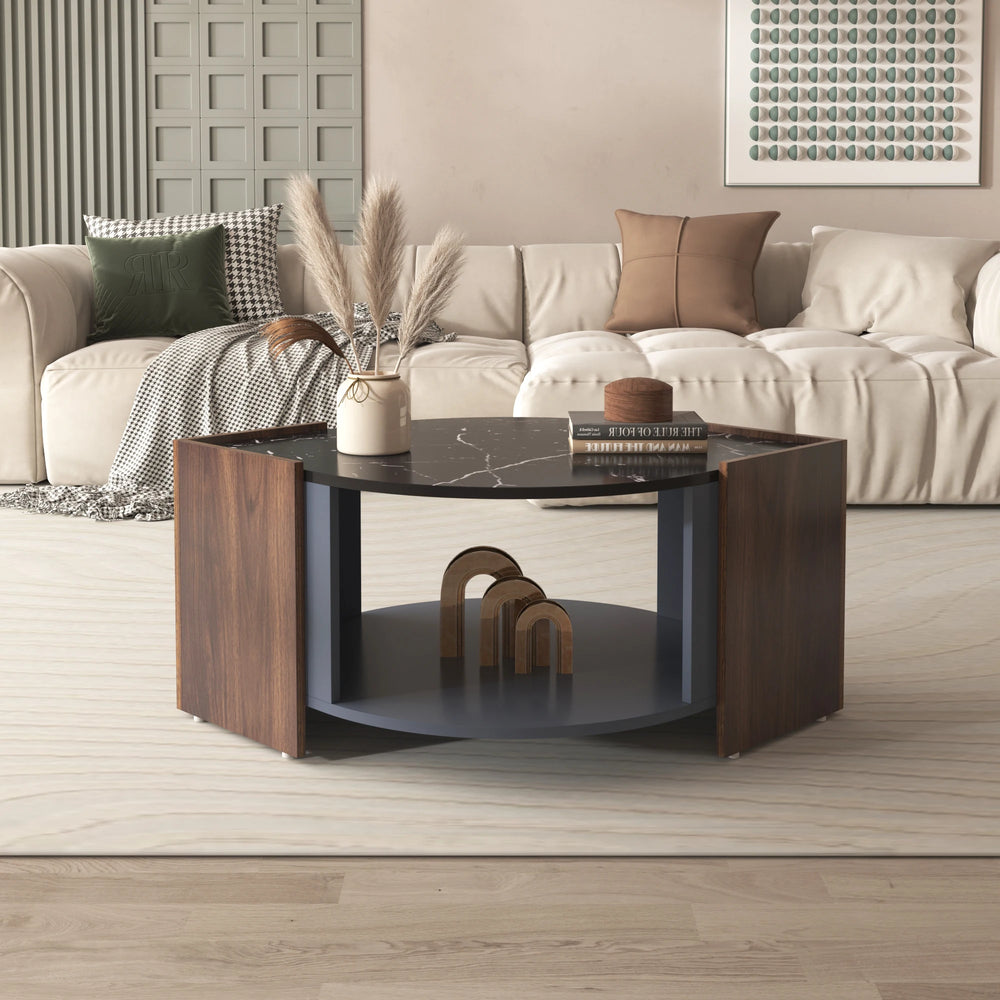 LUIO table basse en marbre noir et bois noyer dans un salon contemporain