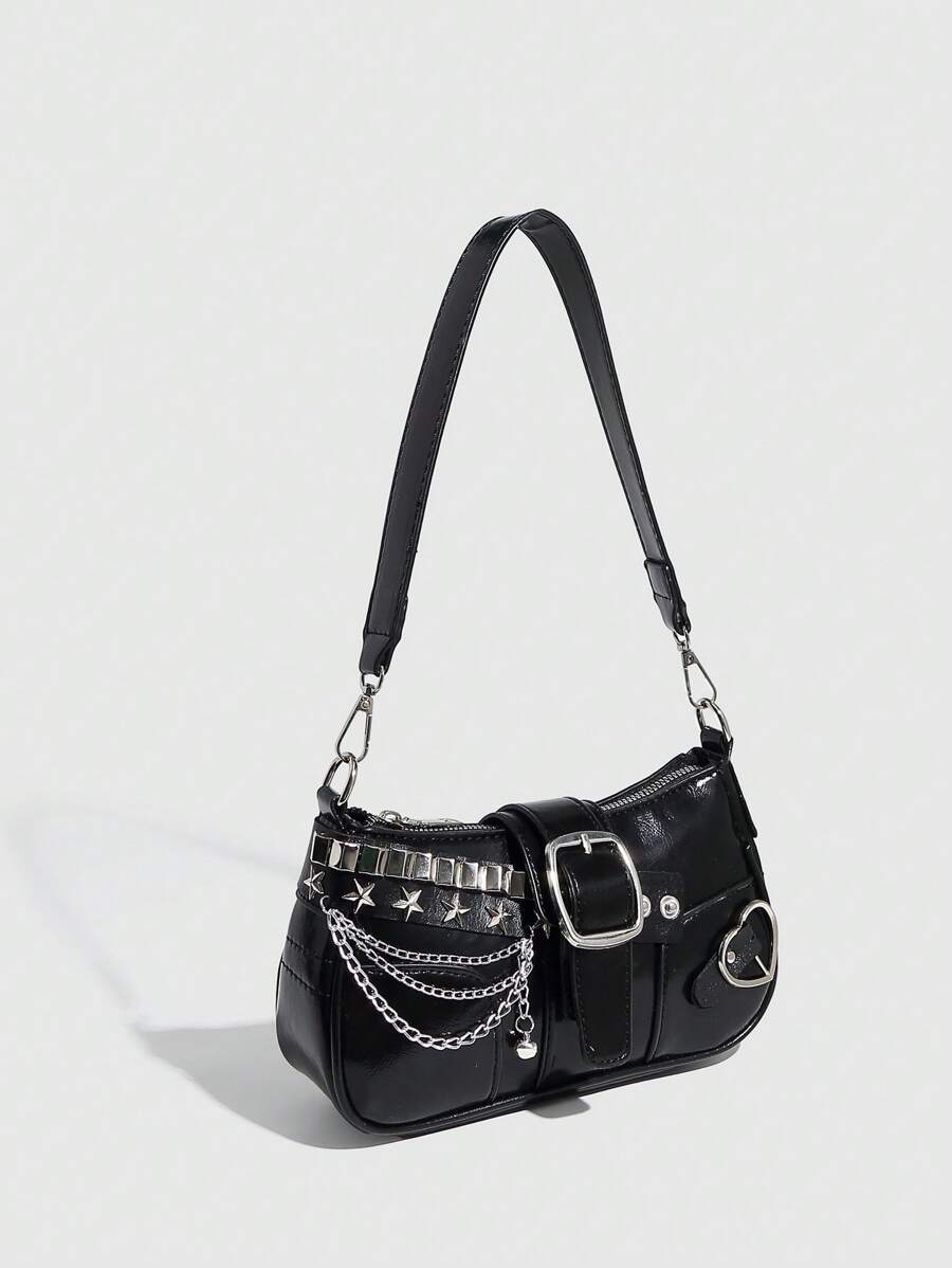 Sac à bandoulière avec chaine et motif en argenté noir vu de cote