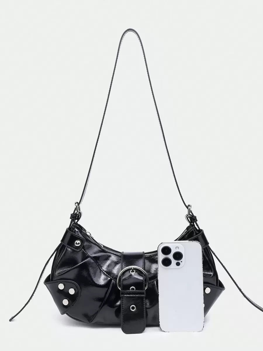 Sac en Simili Cuir a bandouliere pour femme noir cuir lisse detail proche sangle comparaison telephone