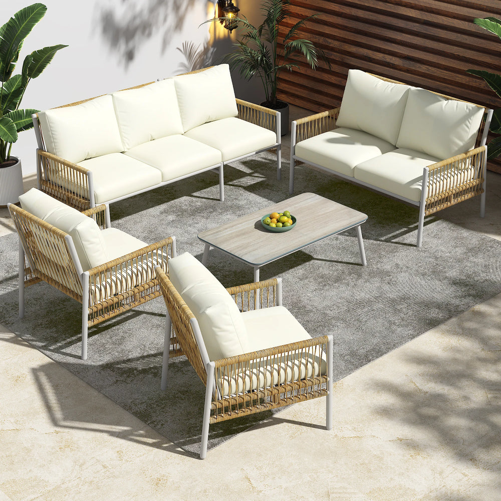 Salon de jardin ROBLE 7 places avec coussins écrus – Ambiance extérieure ombragée
