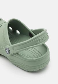 crocs classic clog green 6