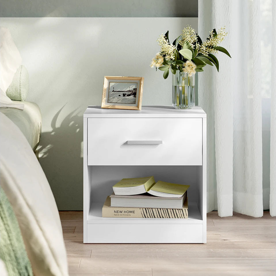 meuble de nuit moderne GUIA pour chambre adulte ou ado
