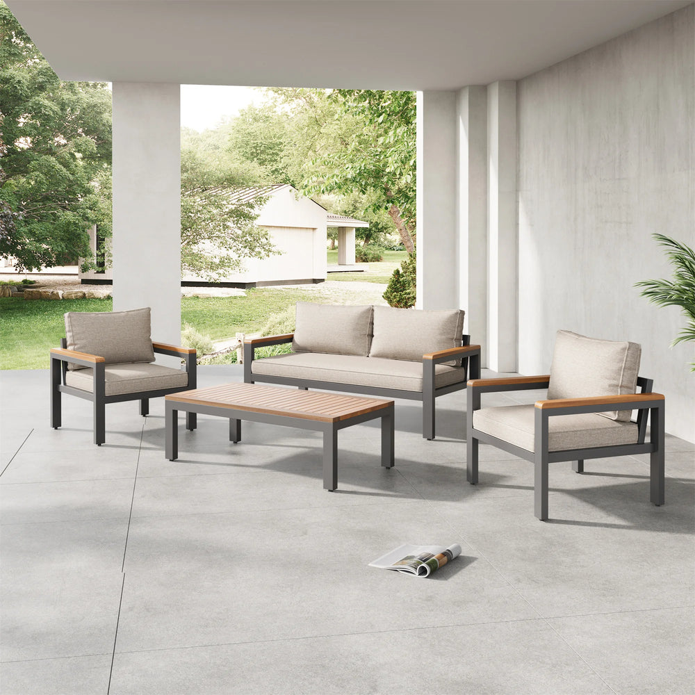 mobilier de jardin beige avec canapé, fauteuils et table basse