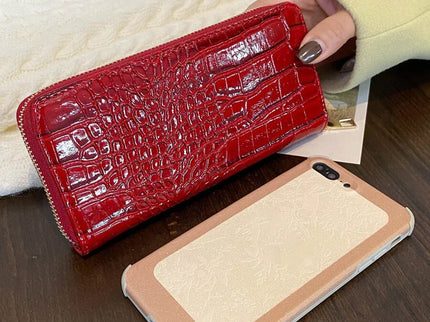 portefeuille femme ecaille crocodile croci rouge 3