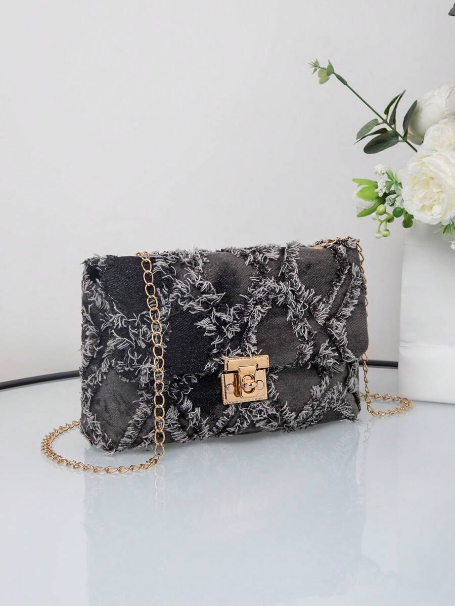 sac femme porté épaule avec chaîne métallique 3