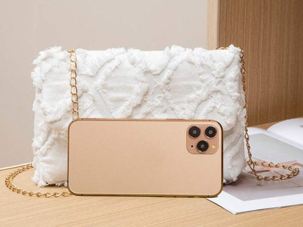 sac à main femme style moderne texture travaillée 5